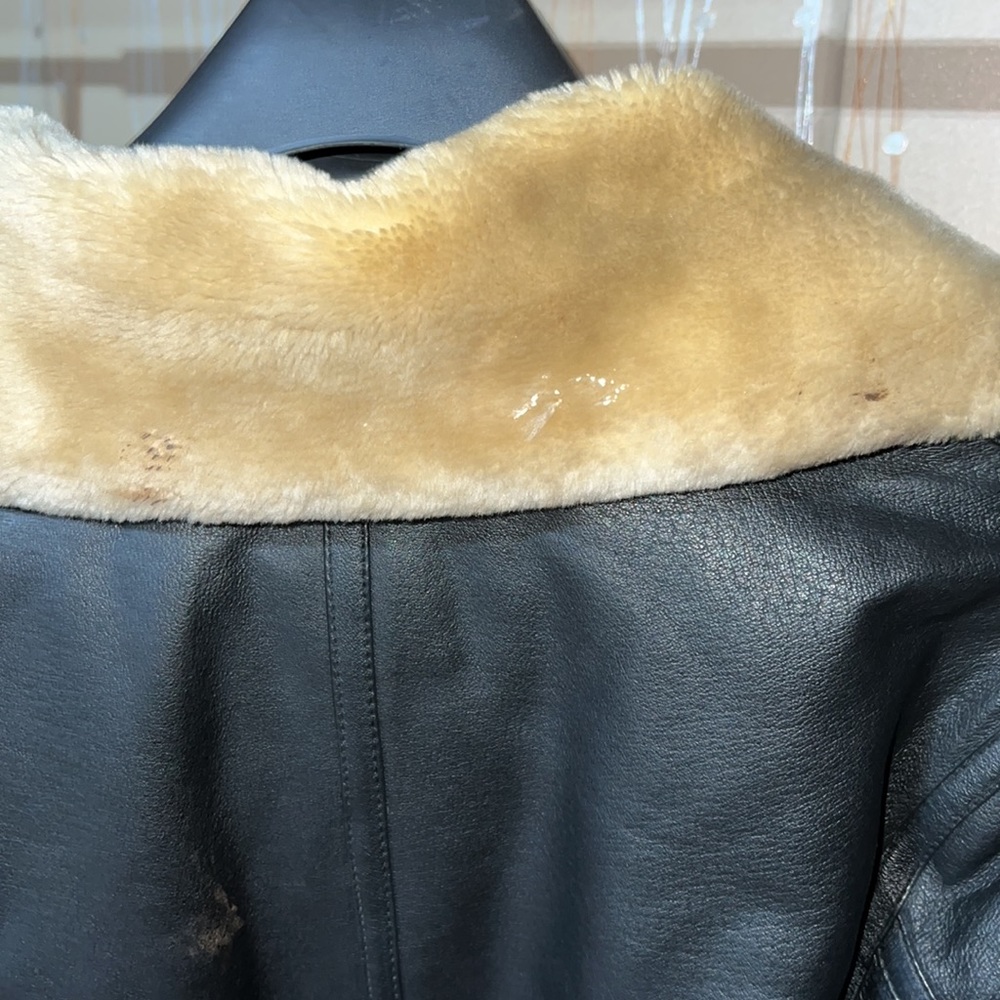 Leather jacket - Picture 7 of 8